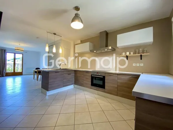 Duplex 4 pièces 81 m² 