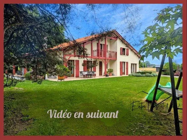 Maison 7 pièces 186 m² 