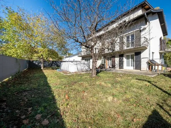 Maison 11 pièces 250 m² 