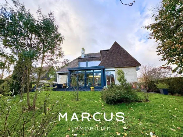 Maison 8 pièces 270 m² 
