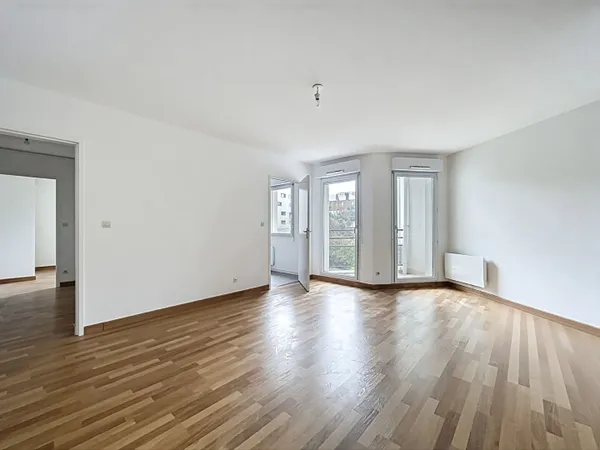 Appartement Nantes Chantenay - Proche Place Jean Macé - 1 chambre - Balcon - Garage 