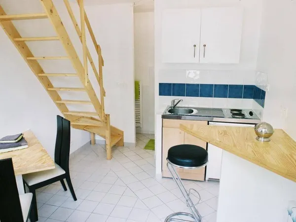 Studio 1 pièce 25 m² 