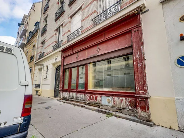 Local commercial 1 pièce 40 m² 