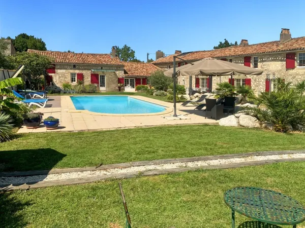 Maison 8 pièces 450 m² 