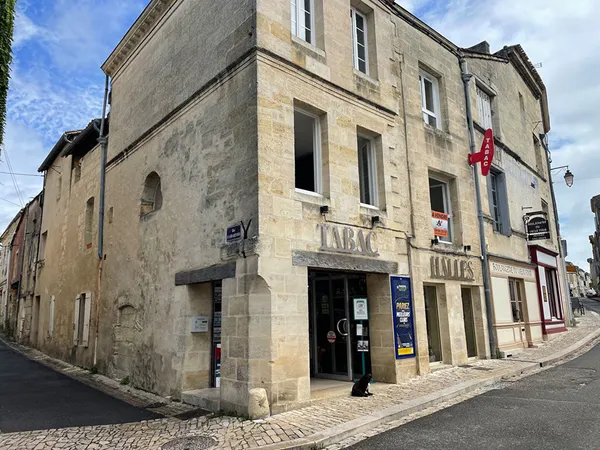 Appartement Bourg 2 pièces 43.56 m2 