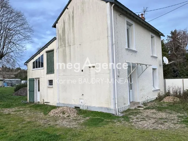 Opportunité pour investisseurs : Maison à finir de rénover idéale pour projet locatif 