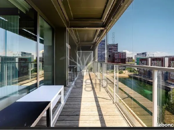 Loue superbe appartement meublé atypique vue sur l eau.. 