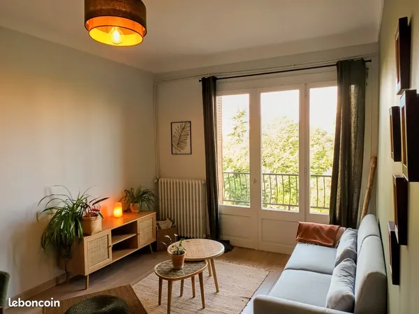 Charmant T2 rénové de 53m² avec balcon et parking sécurisé - Emplacement idéal entre Empalot 