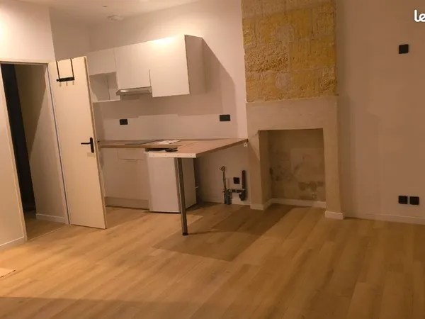 Studio 25 m 2 nu ou meublé 