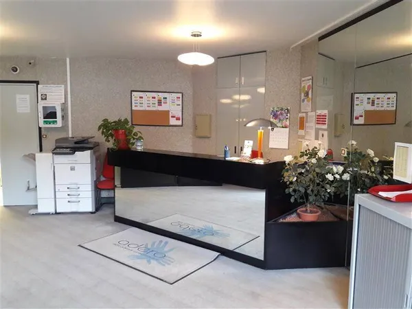 Bureaux 300 m² 
