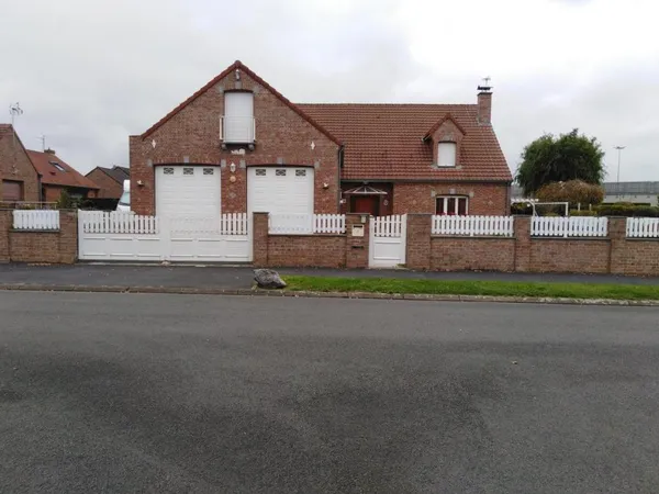 Maison 9 pièces 277 m² 