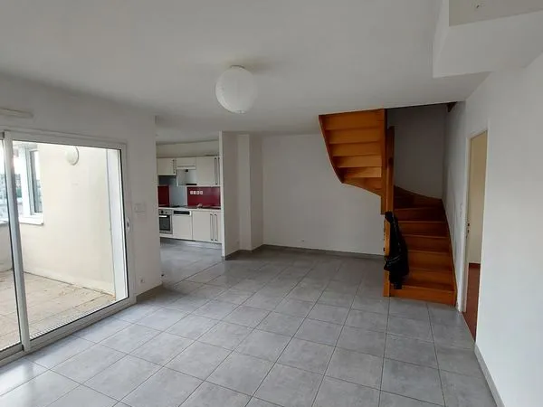 Maison de ville au centre Cesson Sévigné en parfait état 