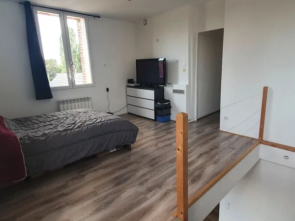 POUR INVESTISSEUR, en NORMANDIE 39 Km DEAUVILLE, Beau 2 Pièces en DUPLEX lumineux Refait, 50 M² 