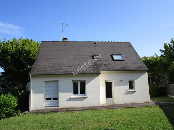 A LOUER - Maison 5 pièces à Ploërmel (56800) 