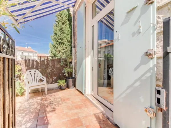 Appartement et terrasse - 4 P - Quartier de l'Evêché - 68m2