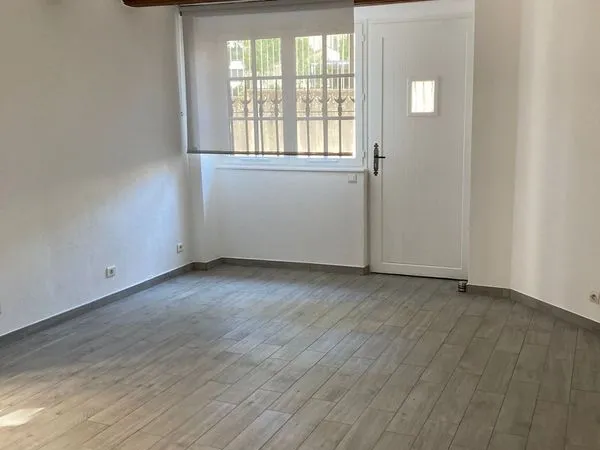 Location studio rénové 