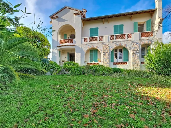 Maison 6 pièces 163 m² 