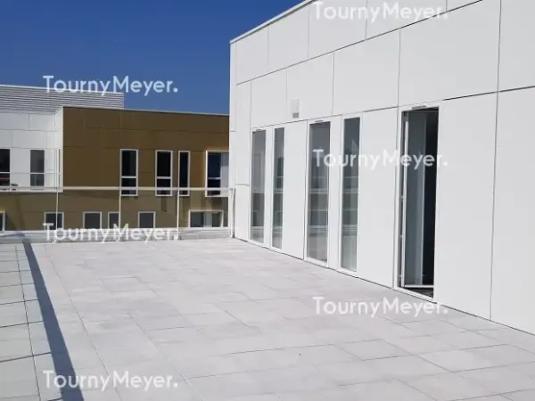 BUREAUX NEUFS A LOUER A LOUER 