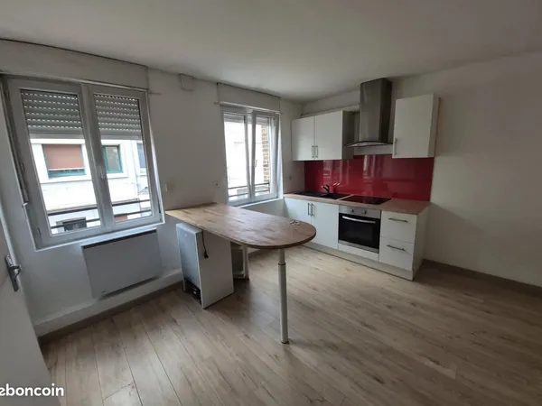 Studio 1 pièce 23 m² 