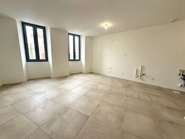 À VENDRE SUZE-LA-ROUSSE APPARTEMENT T2 DE 42 M2 CAVE RÉSIDENCE SÉCURISÉE CENTRE VILLAGE 