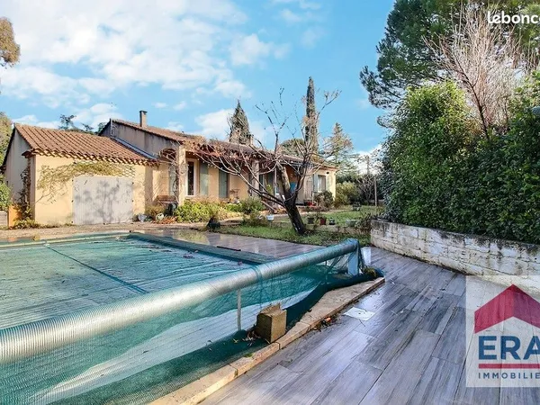 Propriété 4 pièces 127 m² 