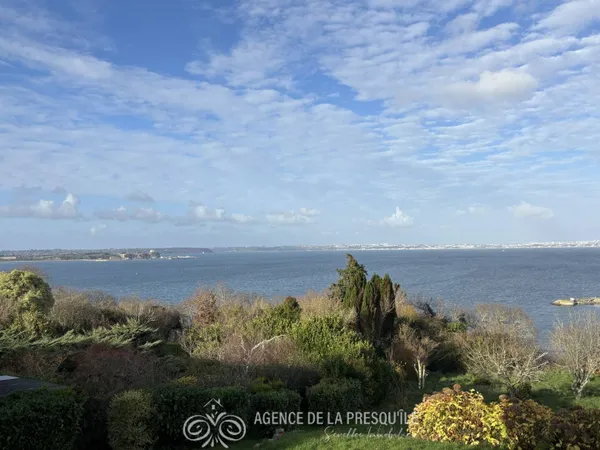 Maison 8 pièces 210 m² 