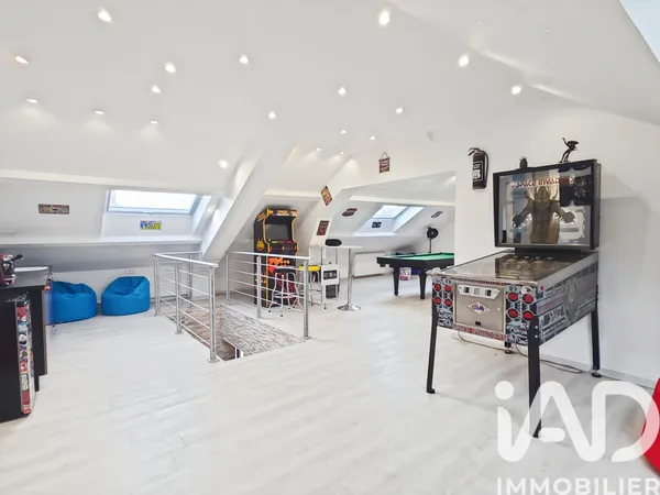 Maison 5 pièces 184 m² 
