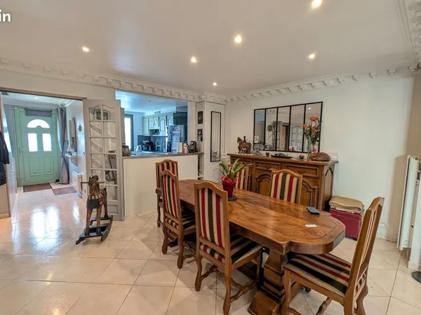 Propriété 6 pièces 150 m² 