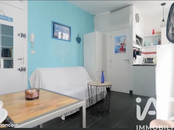 Studio 1 pièce 16 m² 
