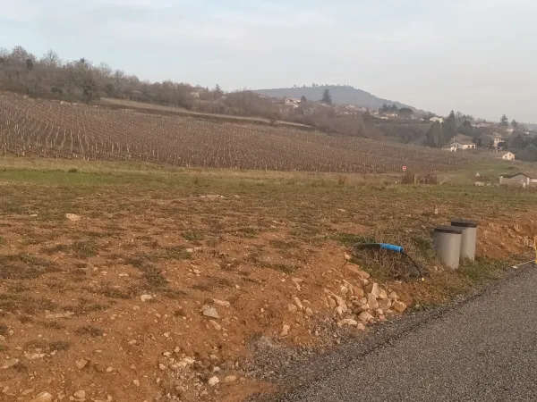 Terrain 605 m² 