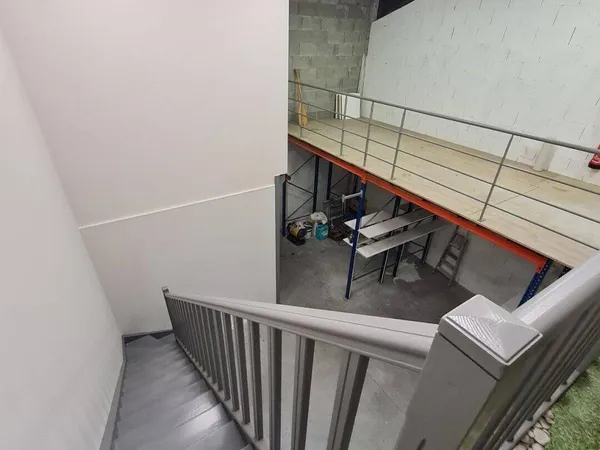 Local commercial 135 m² 