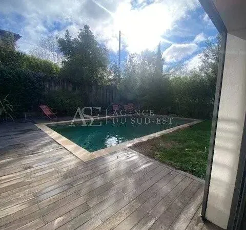 Maison 5 pièces 160 m² 