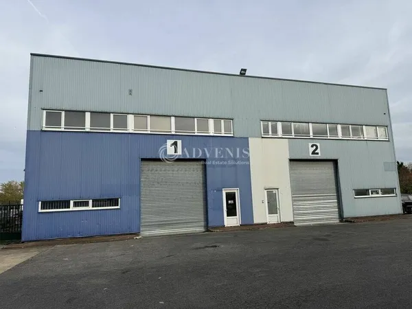 Local d'activité 3455 m² 