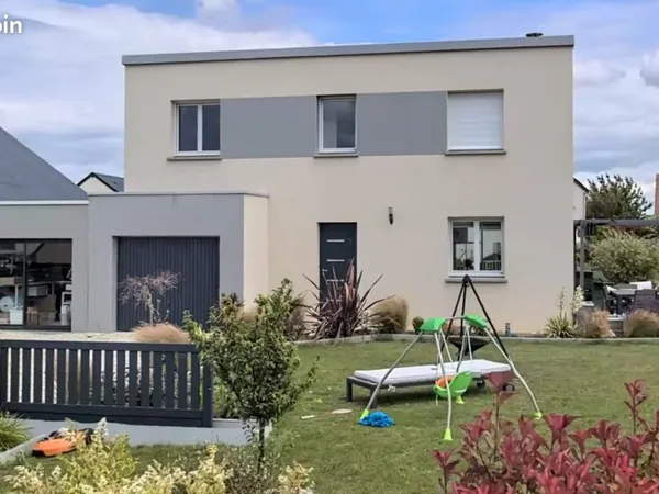 Maison individuelle de 160 m² - 4 chambres - Terrain 601 m² 