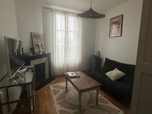 Loue chambre dans appartement en colocation 