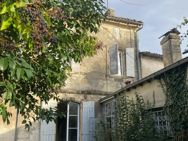 Un bien rare, pour les amoureux de l'ancien et du patrimoine! 