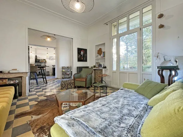 Maison 10 pièces 200 m² 