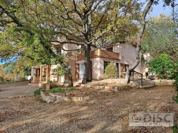 Maison de campagne sur terrain de 6020 m2 