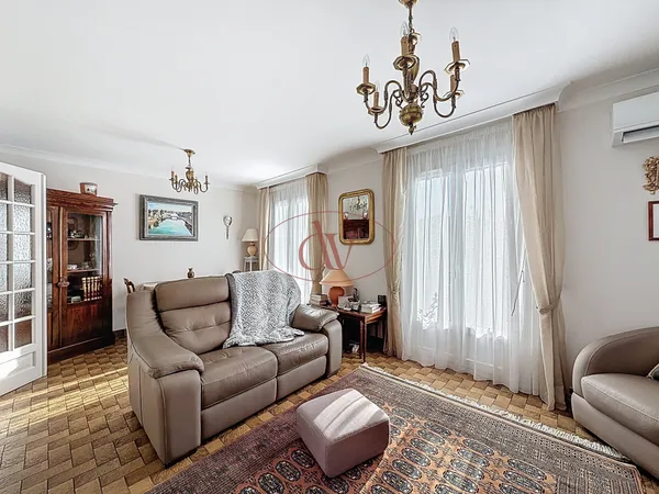 VIAGÉ OCCUPÉ Maison 144 m2 THUIR 