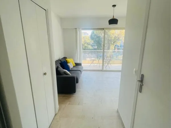 Studio F1 à vendre Saint-Laurent du Var 