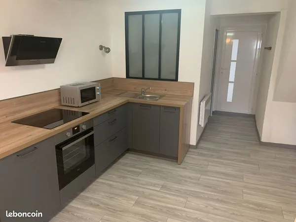 Studio 1 pièce 21 m² 