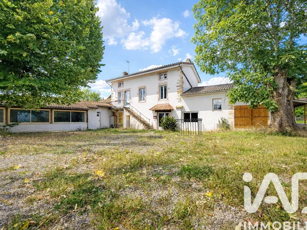 Maison 3 pièces 290 m² 