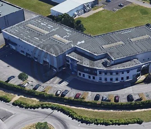 Local d'activité 2337 m² 