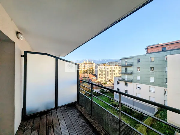 Appartement 3 pièces 65 m² 