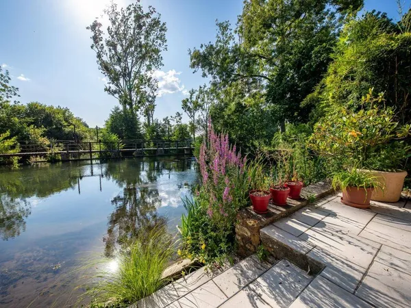 Maison 11 pièces 338 m² 