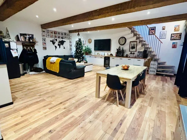 Maison 1 pièce 100 m² 