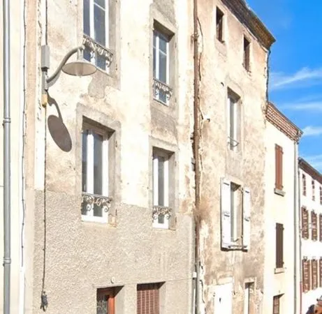 Maison de bourg à rénover 