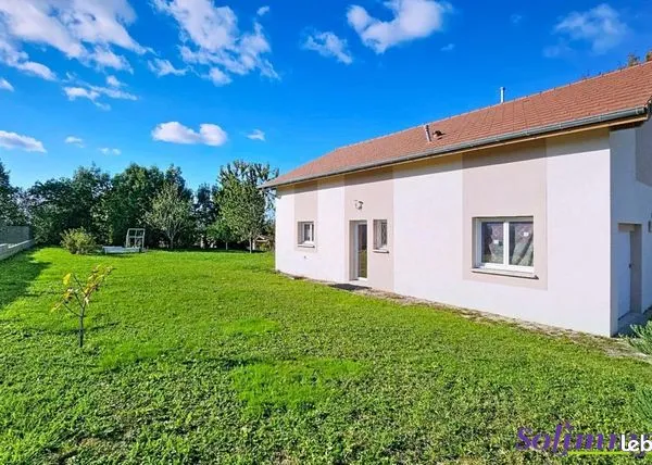 Villa 1 pièce 90 m² 