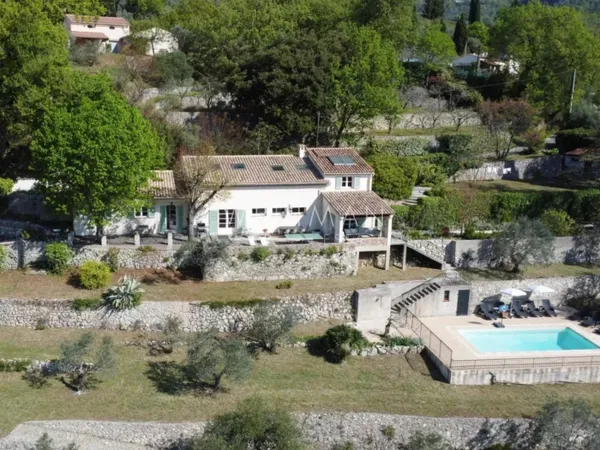 Maison avec magnifique vue village à pied - Bargemon 
