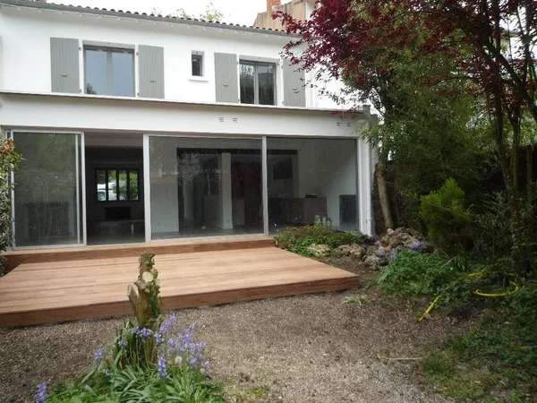 Maison 6 pièces 166 m² 